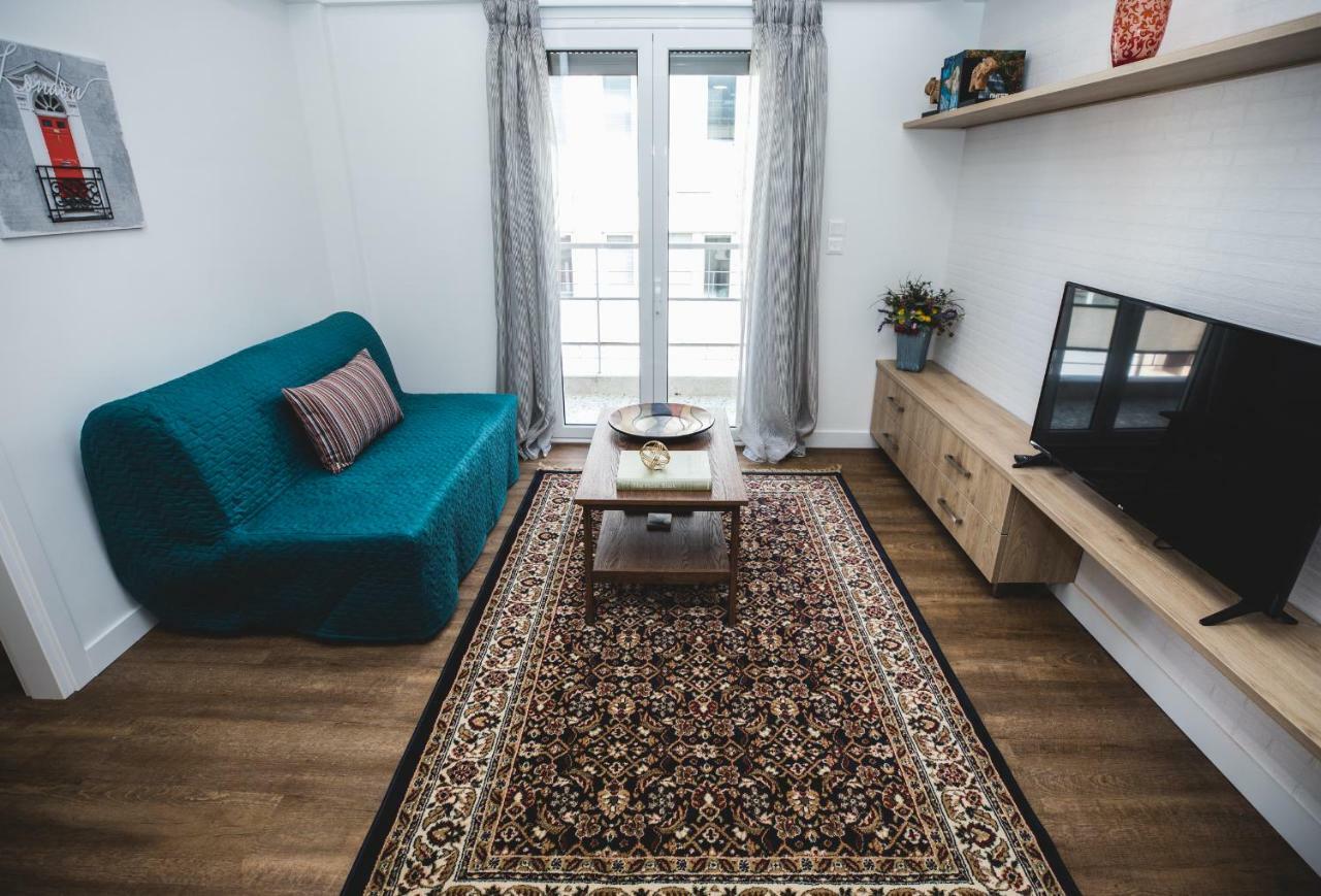 Ziva Apartment - 4Th Floor - Renovated 2019 Athens Luaran gambar