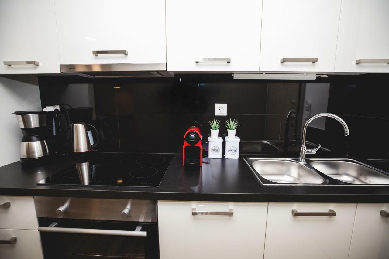 Ziva Apartment - 4Th Floor - Renovated 2019 Athens Luaran gambar